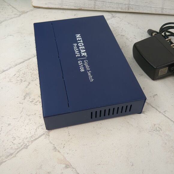 NETGEAR ProSAFE 8-Port Gigabit Ethernet Switch GS108v4 w/ Power Supply - Picture 9 of 10